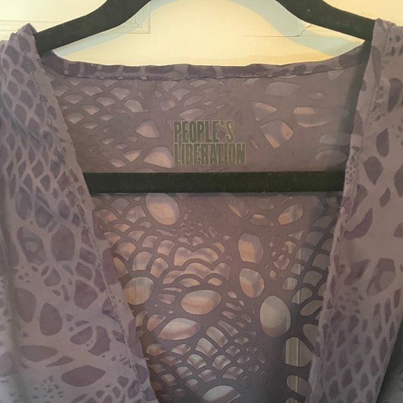 People's Liberation Top - Picture 2 of 4